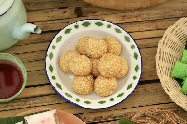 Comment choisir un four à micro-ondes avec fonction de cuisson à la vapeur pour des plats sains?