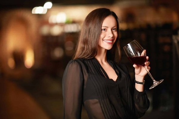 Comment organiser une soirée de dégustation de rhums dans un bar à cocktails?