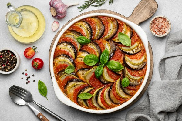 Quels conseils pour une ratatouille confite avec des légumes de saison?