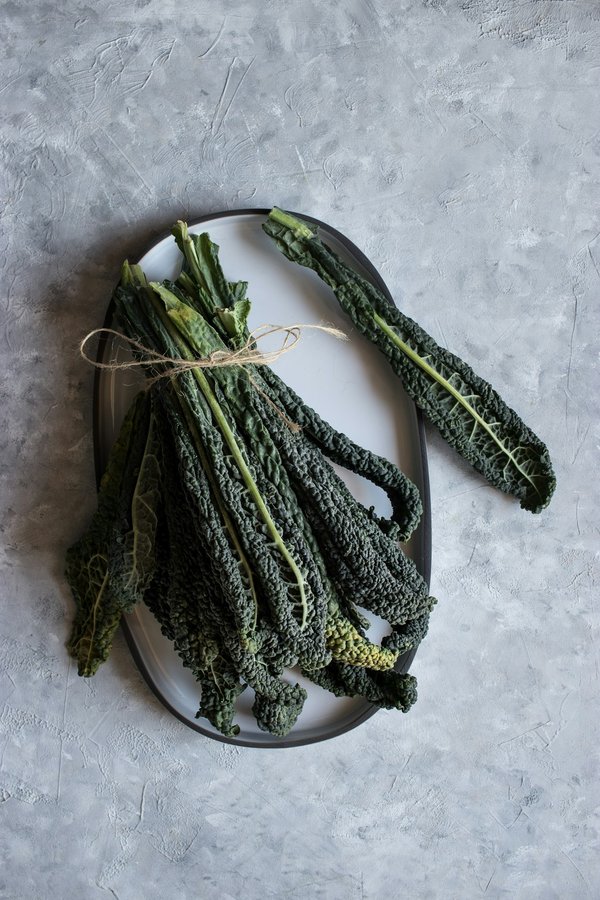 Comment préparer des repas complets à base de chou kale sans matières grasses?