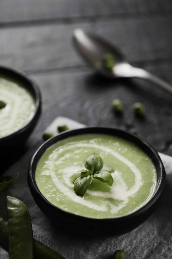 Comment préparer une soupe de courge butternut sans crème pour une version légère?